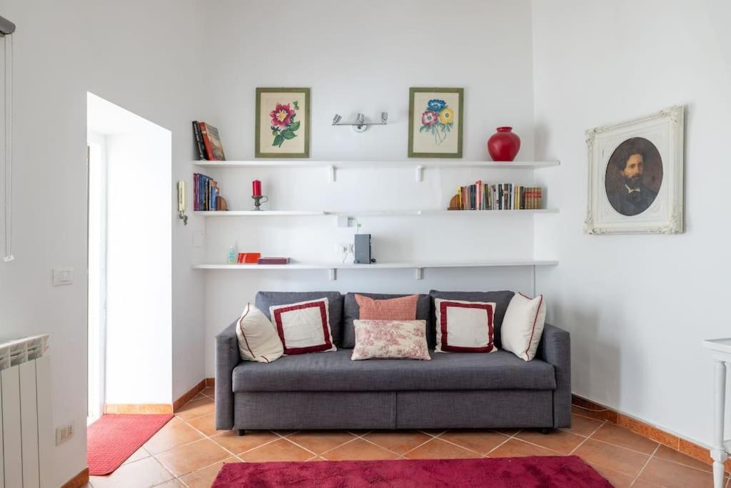 Colosseum Charming Apartment โรม ภายนอก รูปภาพ